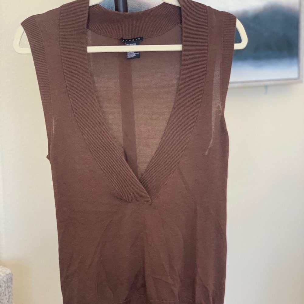 theory vest